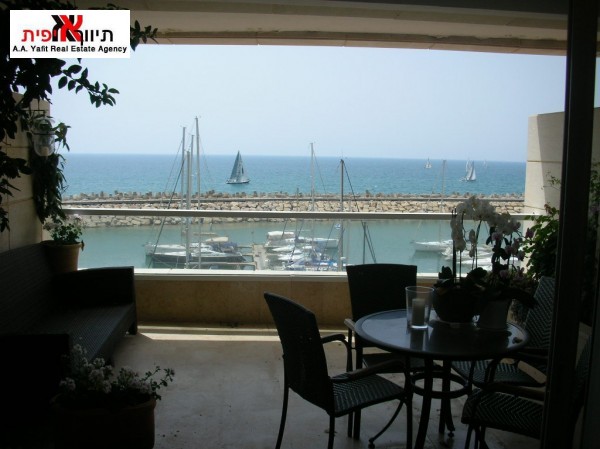 Israel Luxury Homes - Long term 3 bedrooms Herzliya Marina rental 972(0)544421444