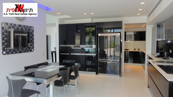 Israel Luxury Homes - Short term luxury house for rent in Herzliya Pituach